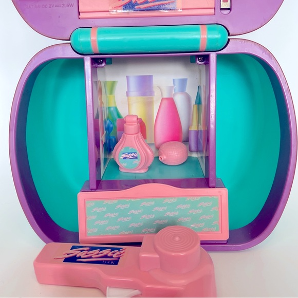 Vintage Sassee Look Light Up Fashion Vanity Case đź’ˇLights upđź’ˇ with accessories - Picture 9 of 15